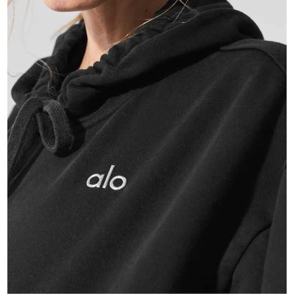 Alo Black Accolade Sweatshirt - Picture 4 of 8